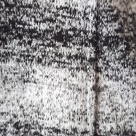 Lands'  End Petite Black/White Gradient Stripe Quarter Zip Fleece Pullover - Picture 4 of 9